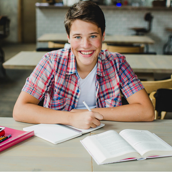 Колледжи без границ: как открытый набор и практико-ориентированное обучение дают больше возможностей